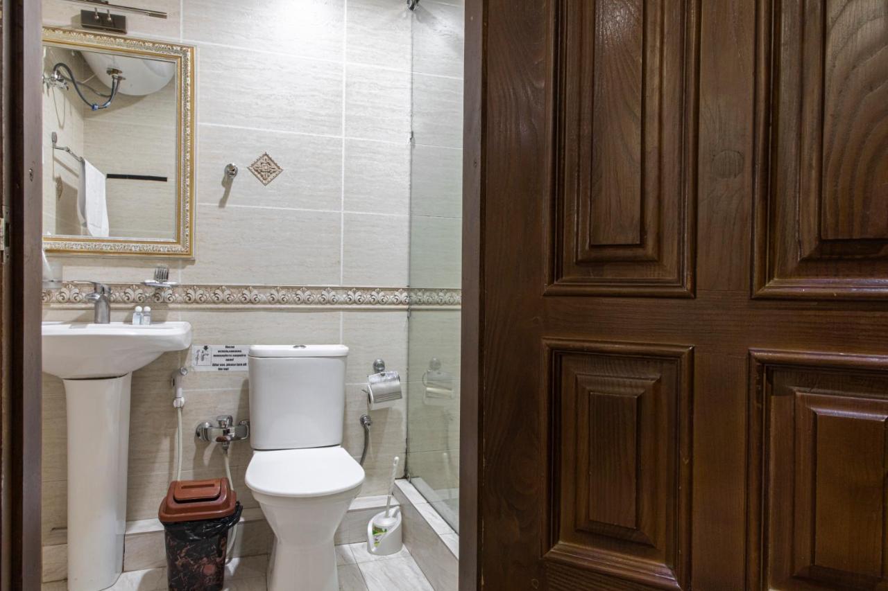 Nur M Hotel Tasken Kültér fotó