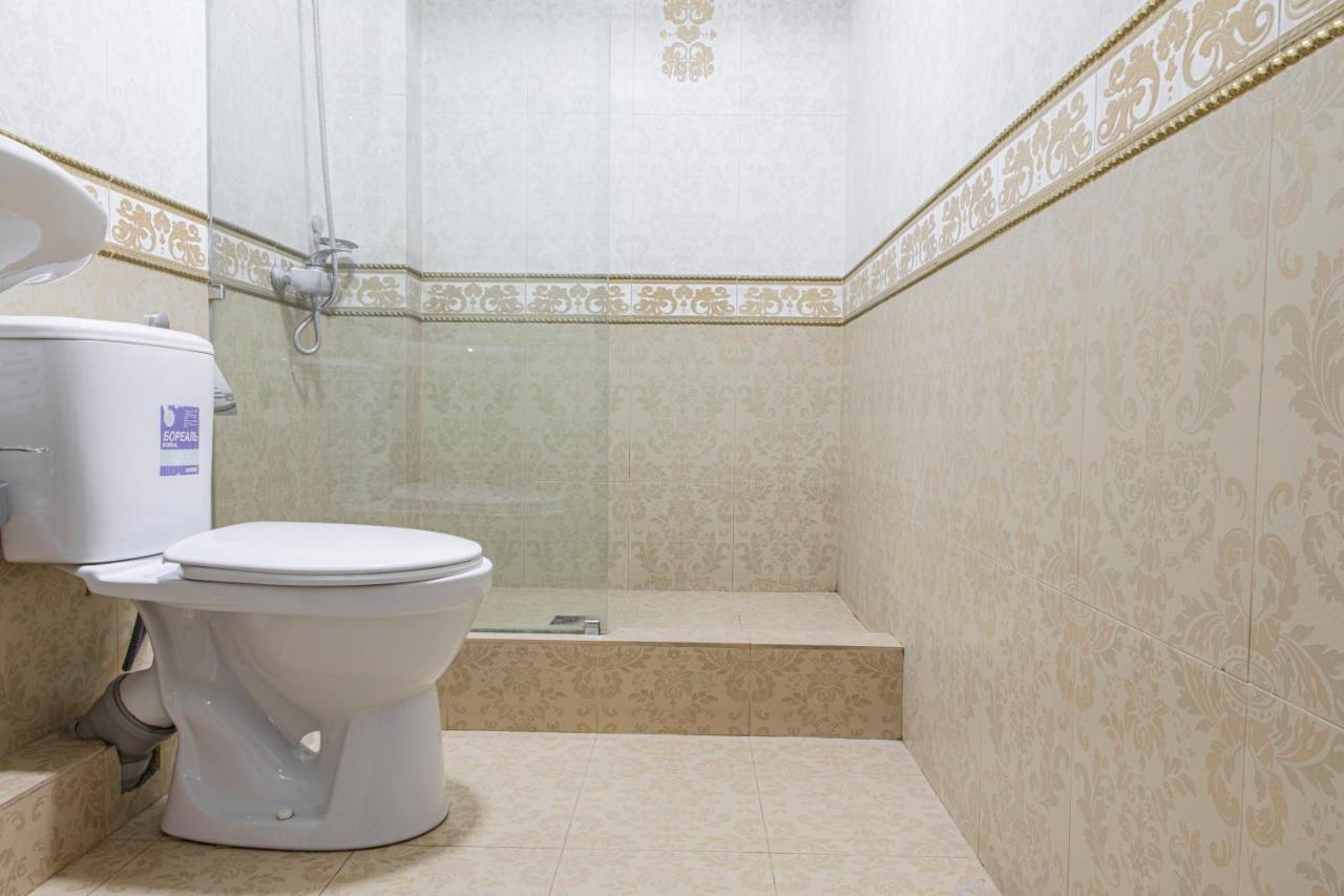 Nur M Hotel Tasken Kültér fotó
